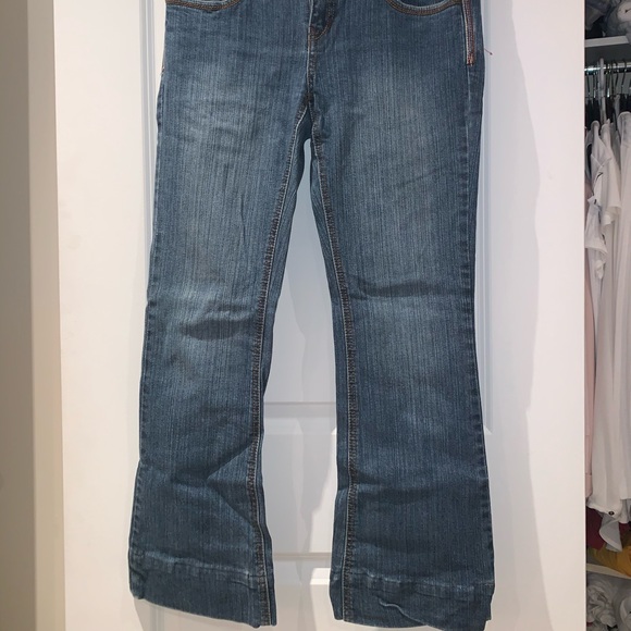 Smart Set Jeans - Picture 2 of 7